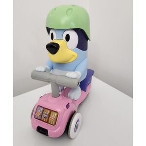 VTech Bluey 3-in-1 Interactive Scooter Toy Lights Sounds Smart Sensors